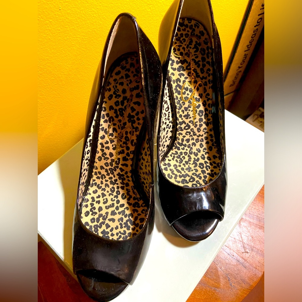 Jessica Simpson black peep toe patent leather pumps!